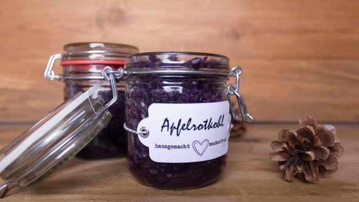 Low Carb Apfelrotkohl, eingekocht in Bügelgläsern