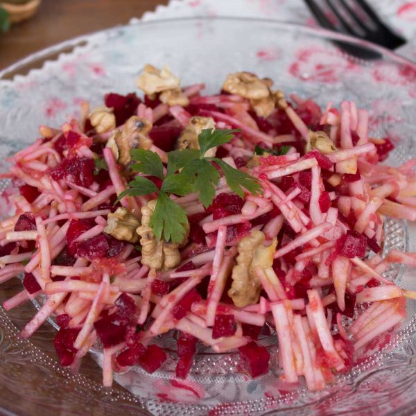 Low Carb Salat mit Pastinaken-Toping - Volle kAnne gesund